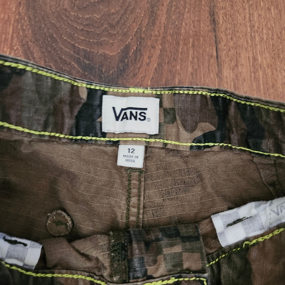 Vans Camo Cargo Shorts - Picture 4 of 5